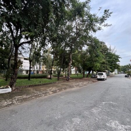 CHỈ 7.6 TỶ, DT: 72 M2, NGANG 4, 3 TẦNG, ĐƯỜNG SỐ 30, XÃ PHONG PHÚ, BÌNH CHÁNH.KDC MỚI GIÁP P5Q8. CHỈ 7.6 TỶ, DT: 72 M2, NGANG 4, 3 TẦNG, ĐƯỜNG SỐ 30, XÃ PHONG PHÚ, BÌNH CHÁNH.KDC MỚI GIÁP P5Q8.