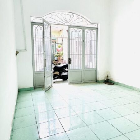 Sát Mặt Tiền Giá 3.45 Tỷ, 4×12 Vuông Vức, Hẻm Oto, Vị Trí Trung Tâm Hiệp Thành – Quận 12.