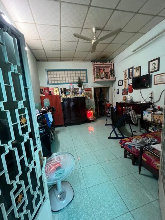 HOT CHỈ 4.4 TỶ -[P5Q8] – diện tích 70M2 (5.9 x 13m)-LIÊN TỈNH 5