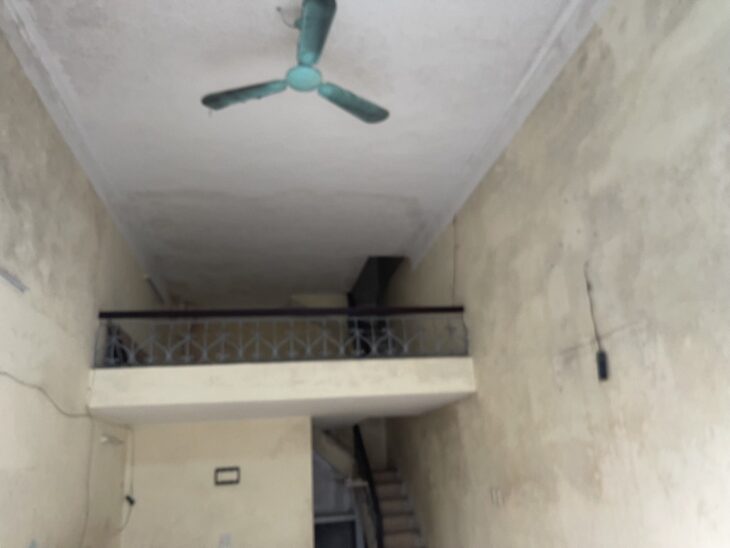 Bán đất tặng nhà 3 tầng Ngọc Thuỵ – Ô tô Tránh- 40m2 nhỉnh 4.9 tỷ ( Thương Lượng)