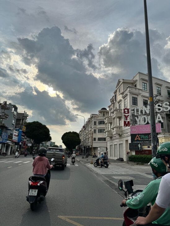 Nhà Hẻm Xe Hơi Phan Văn Tri – Khu CityLand – 4.2nx8m – 3 Tầng giá 5 tỷ Nhĩnh