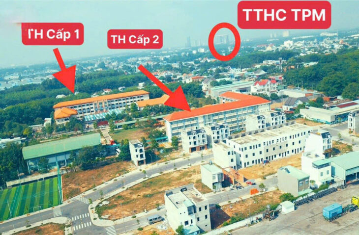 Cần bán lô đất 3 mặt tiền vị trí đẹp, giá chỉ 2,3 tỷ phù hợp để đầu tư, kinh doanh hoặc an cư lâu