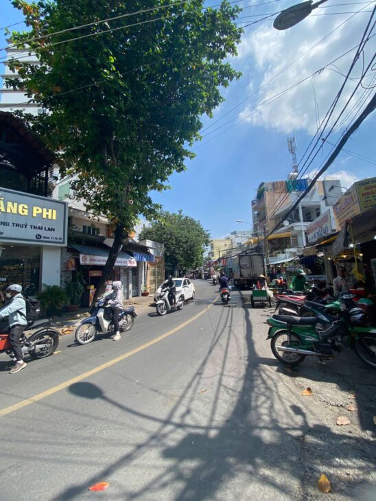 Bán Nhà Nguyên Hồng 4×10, 2 PN, Gần Siêu Thị Emart Chỉ 3.5 Tỉ