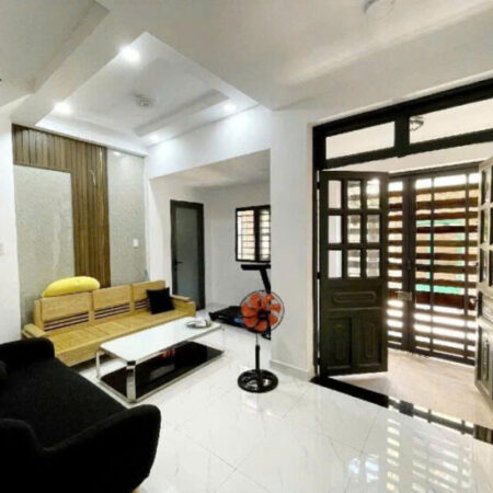 Bán Nhà Nơ Trang Long 5.5×10, 3 PN, sát HXH chỉ nhỉnh 5 Tỉ