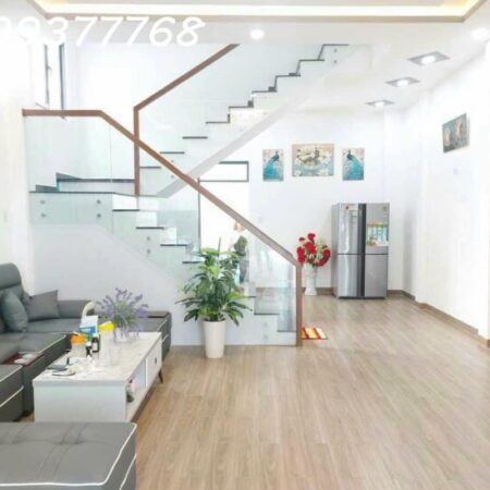 Bán nhà 2 tầng đường Bến Chợ Nha Trang gần chợ Đầm 7ty5