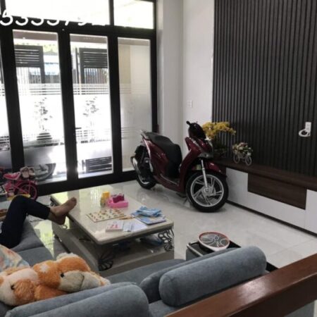 1- Bán gấp nhà cạnh MT Nguyễn Đức An, Sơn Trà, 80m2, 3 Tầng, 4PN , Giá chi 7,7 tỷ TLCC