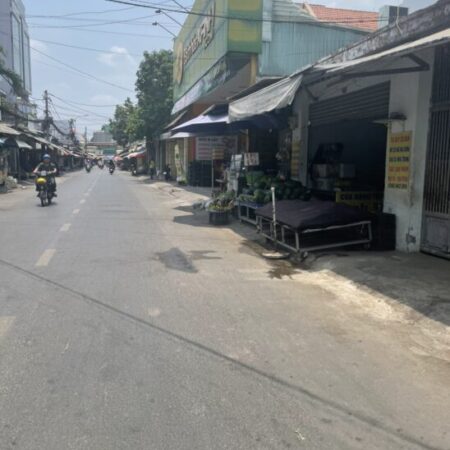 Bán đất thổ cư, mặt tiền, ngay chợ, 23 x 100m (2.185m2) Giá 73 tỷ Đường Hiệp Thành 13