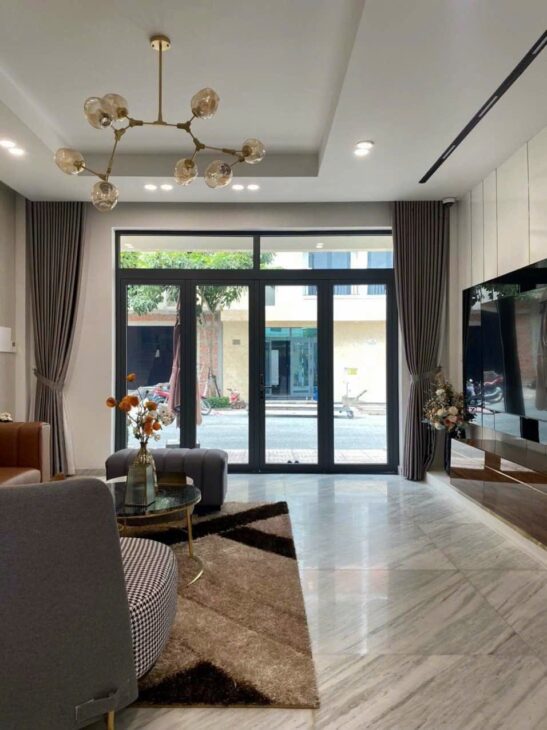 Bán nhà ở Thành Phố Thuận An, BD giá 2ty990tr. Sổ hồng hoàn công đầy đủ, ngân hàng hỗ trợ vay 70%