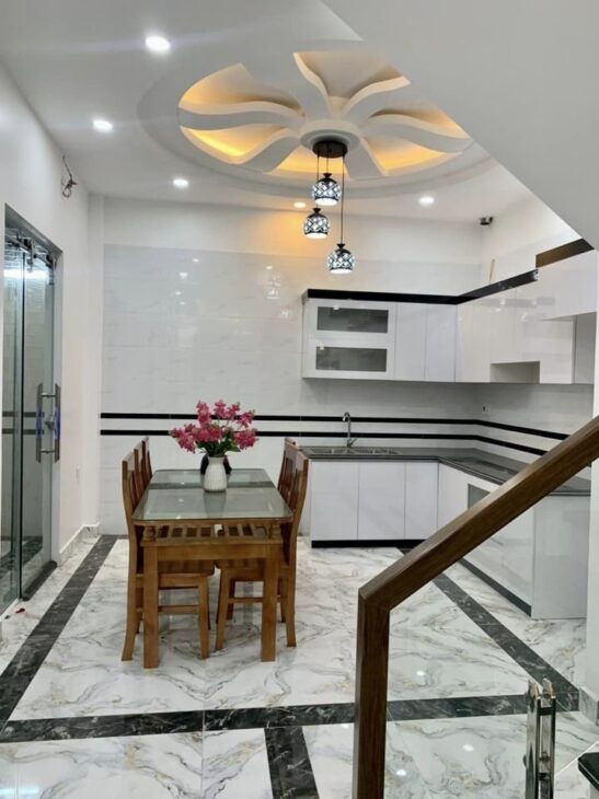 Bán nhà ngõ 369 Văn Cao, 60m 4 tầng ô.tô vào nhà – Giá 6.2 tỉ