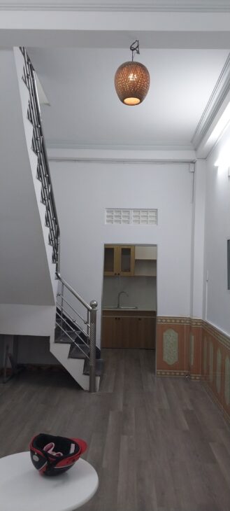 ♥ 1.75 tỷ Nhà kiệt Nguyễn Tất Thành, gần trường Đinh Bộ Lĩnh, 30m2, 2.5 tầng cứng sạch, ở ngay