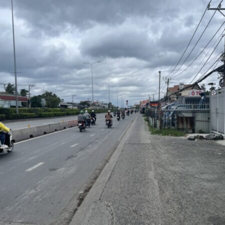 Bán nhà mặt tiền 80x180m giá 390 tỷ Quốc Lộ 1A Bán nhà mặt tiền 80x180m giá 390 tỷ Quốc Lộ 1A