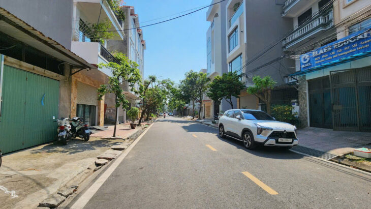 Mặt đường Đào Nhuận – sau Y Học Biển, 90m ngang 4.5 – đường 15m – Giá 7 tỉ Mặt đường Đào Nhuận – sau Y Học Biển, 90m ngang 4.5 – đường 15m – Giá 7 tỉ
