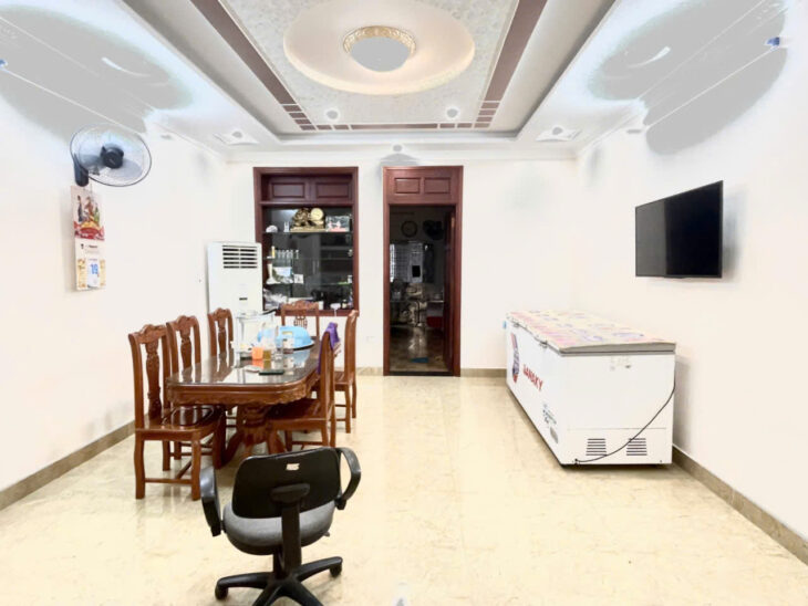 Nhà mặt đường tuyến 3 Trại Lẻ, 90m 4 tầng, đường 15m, Giá 8.9 tỉ, gần Hoàng Huy