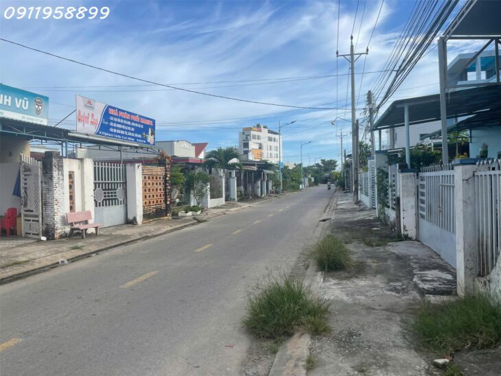 NGỢP BANK! Bán gấp 159m2 đất thổ cư Đường Nguyễn Văn Cừ, thị xã LaGi chỉ 2.5 tỷ