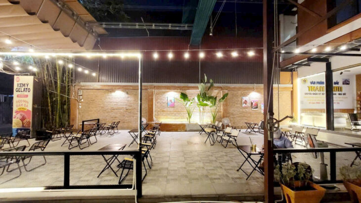 Bán nhà mặt tiền 11x30m nở hậu 17m giá 25,8 tỷ Đường 10m Lê Văn Khương