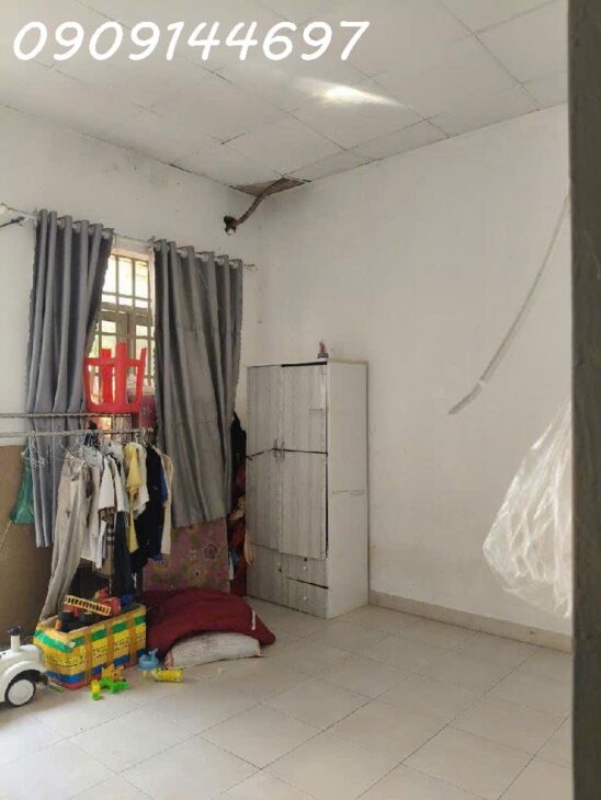 Nhà 2 tầng 1/ đường TMT13, phường TMT, Q12, dt 91,8m2 (4,6mx20m). Hẻm 5m thông Giá 5,2Tỷ