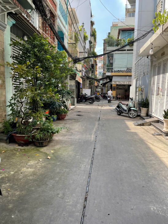 Căn góc, vị trí đẹp XVNT, P25, B Thạnh – Cách mặt tiền chỉ 30m, ngang 4.2m, gia chỉ 4,3 tỷ.