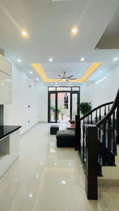 BÁN GẤP NHÀ LK TRỊNH VĂN BÔ 61M2X5T, VIEW HỒ,QH VIEW CẢ VƯỜN HOA, Ô TÔ TRÁNH 18.5 TỶ