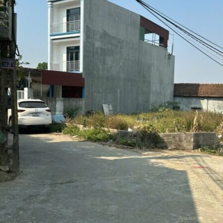 Lô đất siêu đẹp 130m2 mặt tiền 8m, vuông như tờ A4 , 2 thoáng trước sau , view trường học . giá đầu