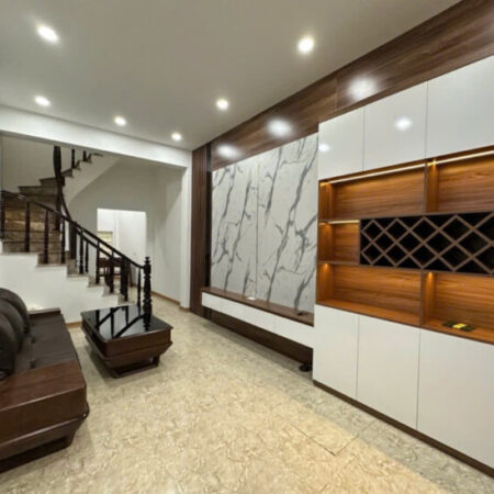 CHÍNH CHỦ CÂN TIỀN GẤP – BÁN RẺ CĂN NHÀ NGỌC THUỴ – LONG BIÊN – 35M x 5 TẦNG GIÁ NHỈNH 6 TỶ – CÓ