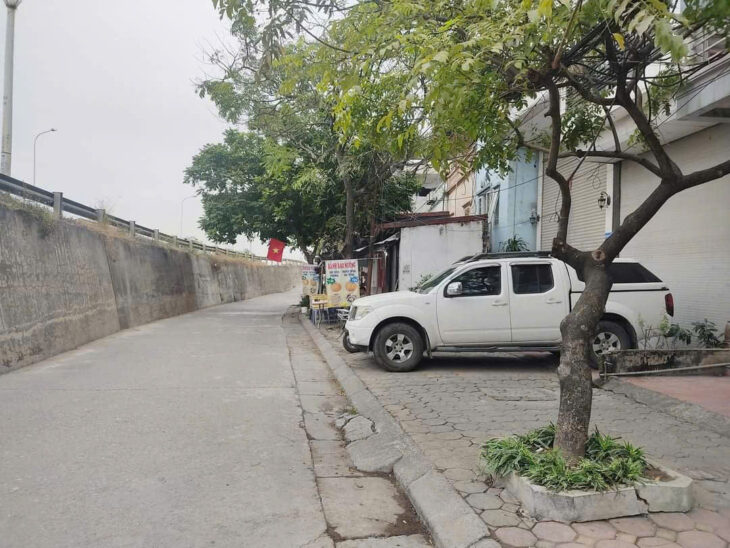 Bán nhà mặt phố An Dương Vương 110m2 x 3 tầng mặt tiền 5.5m ô tô tránh
