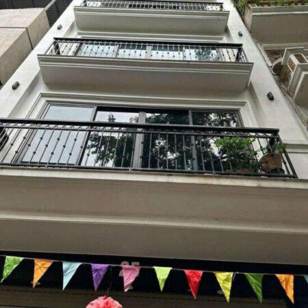 Giảng Võ Đê La Thành – ô tô vào nhà – 90m – 6 tầng thang máy – chỉ 19 tỷ