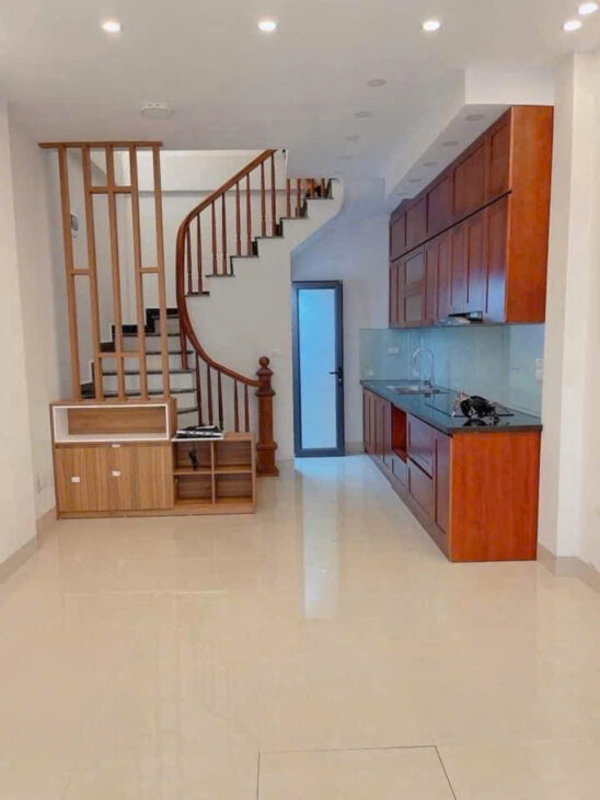 HÀNG HIẾM – HOT – NHÀ NGỌC THUỴ – LONG BIÊN – 45M x 4 TẦNG – GIÁ HƠN 11 TỶ – MẶT TIỀN KHỦNG –