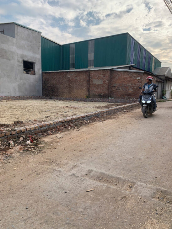 cc gui bán 136m full tại phú nghĩa bám đường rộng 4m đường thông