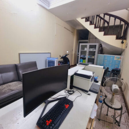 PHÂN LÔ VÍP CẦU GIẤY – Ô TÔ TRÁNH – KD ĐỈNH – 12,95 tỷ Trần Quốc Hoàn