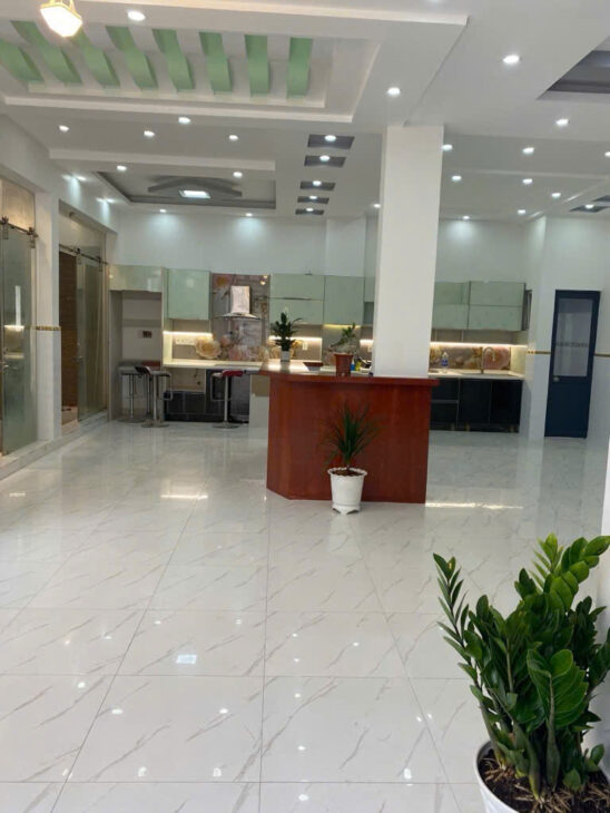 Bán nhà MT Liên Khu 2-10, BHHA, Bình Tân, DT 102m2 – 8.2 × 12 – 3 tầng, Giá 6.68 tỷ TL.