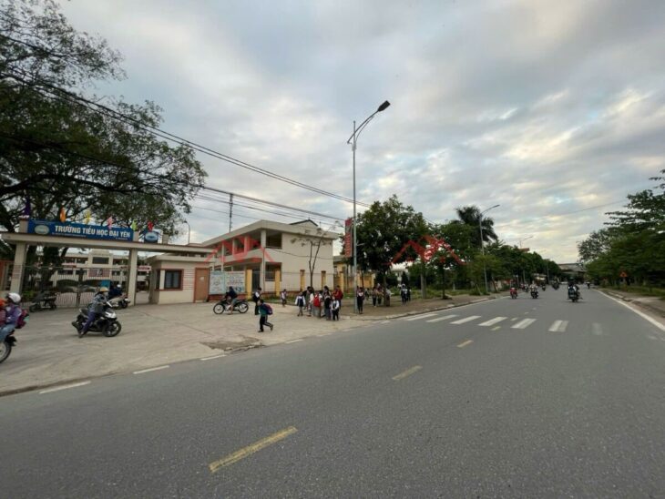 GIÁ 1,9 TỶ ĐẤT ĐẠI YÊN-CHƯƠNG MỸ D/T:61M