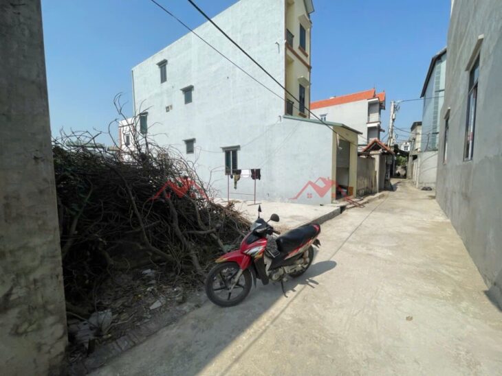 GIÁ 2,5 TỶ ĐẤT TẠI HỢP ĐỒNG-CHƯƠNG MỸ D/T:64,4M