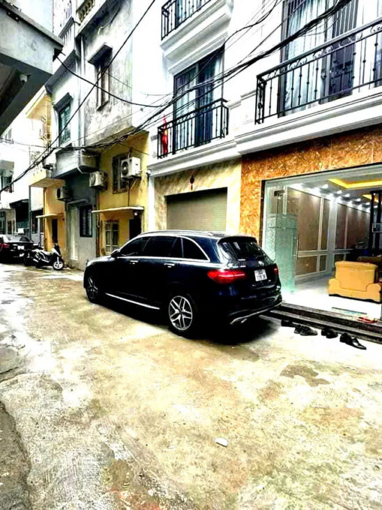 NHÀ ĐẸP- Ô TÔ ĐỖ CỬA KHU PHÂN LÔ QUÂN ĐỘI NGỌC THỤY- LONG BIÊN 45M2, 5 TẦNG, 7 TỶ.
