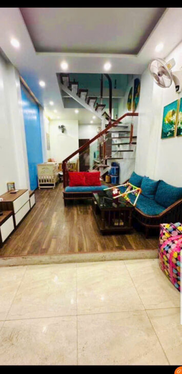 NHẬT TÂN – TÂY HỒ – DT45M2 X4T – MT4M – 6.25 TỶ – MẶT NGÕ – NHÀ DÂN XÂY CỰC KỲ TÂM HUYẾT