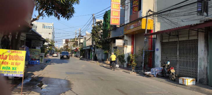 Bán đất lô góc tặng nhà cấp 4 mặt đường Bùi Thị Tự Nhiên,hải an,hải Phòng