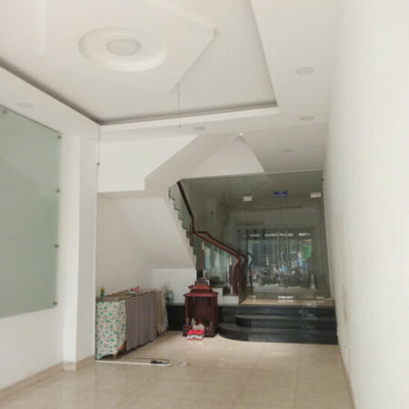 Bán nhà Mặt Tiền Lý Thánh Tông. Giá Chỉ 13,6 tỷ. Diện Tích: 4 * 26, Sổ công nhận 110m.