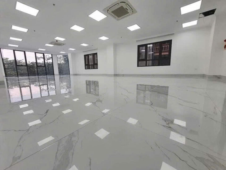 Bán gấp Building đồ sộ Dương Khuê, 10 tầng thang máy, 9.5m mặt tiền siêu khủng, dòng tiền