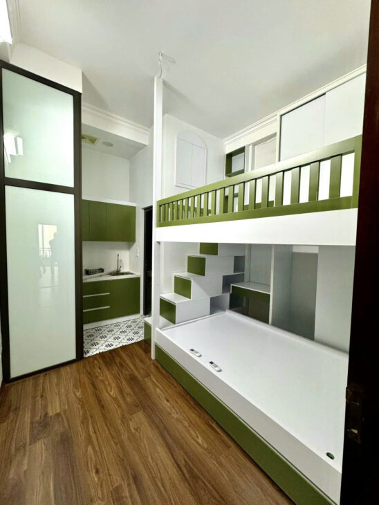 bán căn hộ dòng tiền ổn định hàng tháng 40 triệu/ tháng DT 44m 4 tầng 6p cho thuê giá 7,95 tỷ