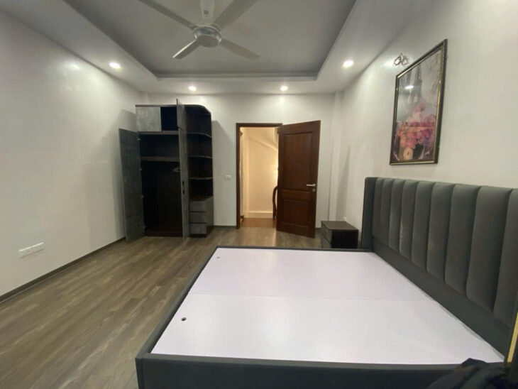 NHÀ MỚI – XÁCH VALI VỀ Ở NGAY – KHU VỰC VIP ĐỐNG ĐA