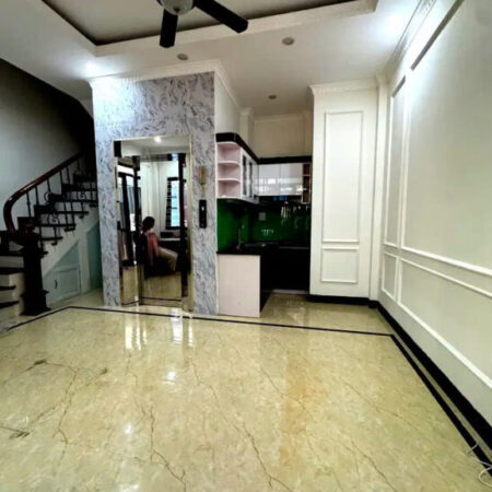 NHÀ ĐẸP ĐÓN TẾT PHỐ NGỌC THỤY-LONG BIÊN, 42M2,5 TẦNG,MT 4M, 6.5 TỶ.CÓ THƯƠNG LƯỢNG.