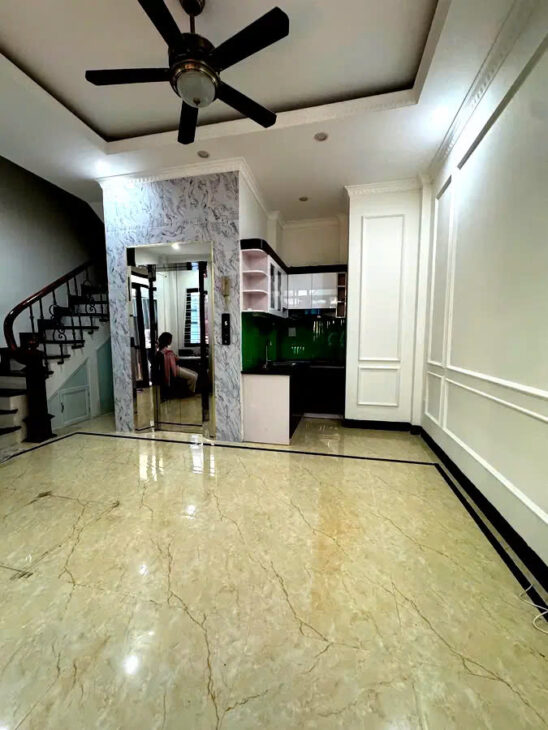 NHÀ ĐẸP ĐÓN TẾT PHỐ NGỌC THỤY-LONG BIÊN, 42M2,5 TẦNG,MT 4M, 6.5 TỶ.CÓ THƯƠNG LƯỢNG.