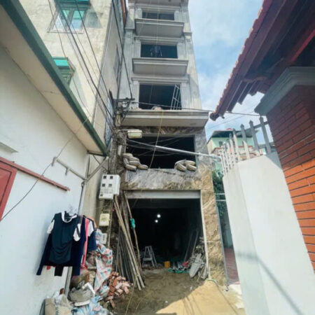 NHÀ MỚI ĐẸP PHÚC LỢI, Ô TÔ LÙI CỬA, 46M2, 6 TẦNG,MT 4M, CHỈ 6.9 TỶ.LONG BIÊN.