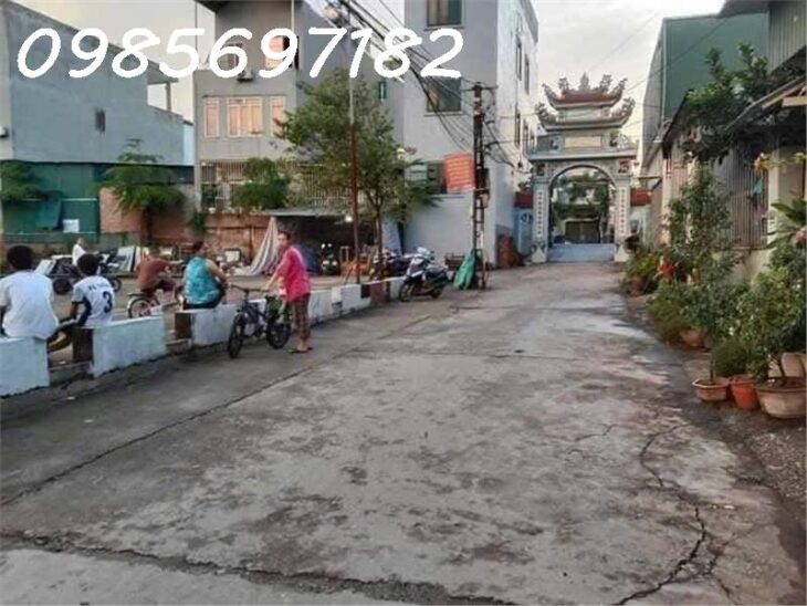 Đại Yên, Chương Mỹ, Hà Nội, ô tô dừng đỗ, 67.2m2, nhỉnh 2 tỷ. Cách thị trấn Chúc Sơn chỉ 2km