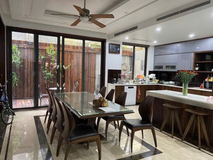 BÁN BIỆT THỰ CIPUTRA 180m2 HƯỚNG ĐÔNG NAM HÀNG HIẾM GIÁ RẺ