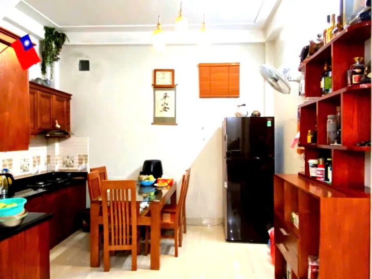 NHÀ ĐẸP DÂN XÂY KIÊN CỐ PHỐ NGÔ GIA TỰ- LOGN BIÊN,50M2,4 TẦNG, MT 4M, 6.9 TỶ.