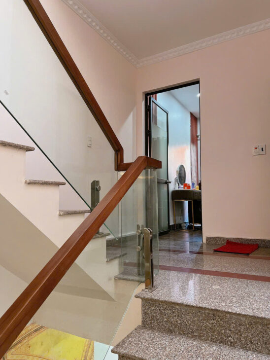 ????️????️Còn duy nhất lại 1 căn siêu hiếm Ô Tô ngủ trong sân , nhà 3 Tầng mái bằng lô góc tại Thiên