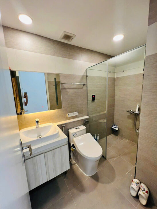 Cho thuê căn hộ siêu đẹp full nội thất tòa nhà D’qua