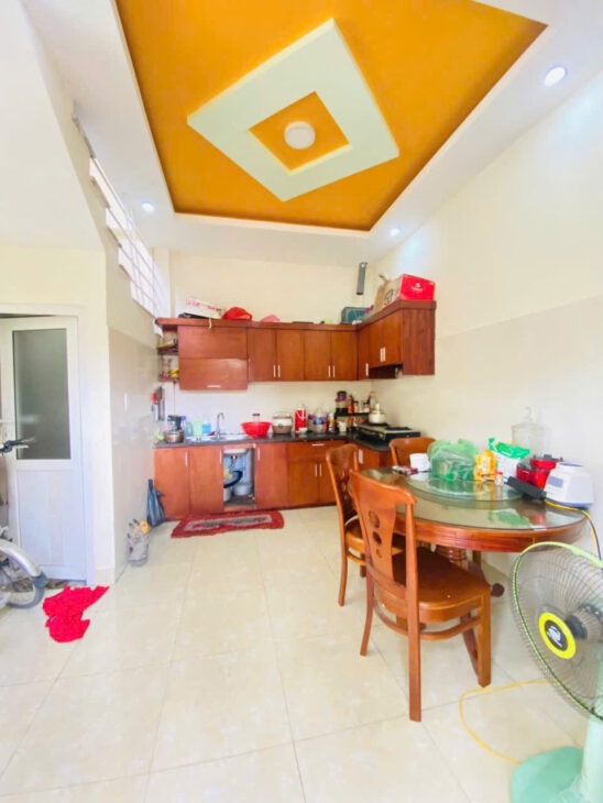 Do nhu cầu con cái bán gấp nhà 3 tầng giảm giá hơn 200 triệu đang ở tại 11A/ ngõ 29 Hạ Đoạn 3,