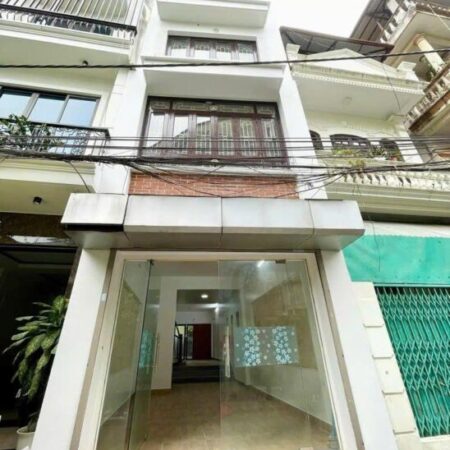 Bán nhà sổ đỏ chính chủ phố Hoàng Quốc Việt – Hoàng Sâm Bán nhà sổ đỏ chính chủ phố Hoàng Quốc Việt – Hoàng Sâm