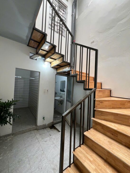 Bán nhà phố Lương Văn Can-Hà Đông, DT 42m x 2T, MT 3m, nhà phân lô vuông. Giá 7.3 tỷ